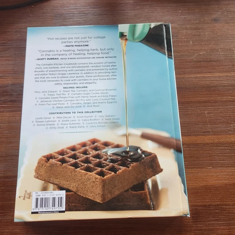 The Cannabis‎ Kitchen Cookbook Feel-Good Food Home Cooks Hardcover 9781510749702
